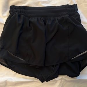 Lululemon Hotty Hot low-rise shorts